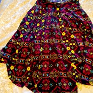 LulaRoe M Madison Skirt with pockets. Like new.